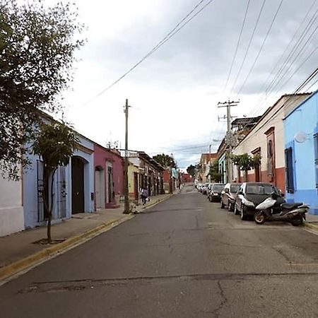 Casa Comoda Con Patio A 4 Cuadras De La Catedral. Oaxaca المظهر الخارجي الصورة